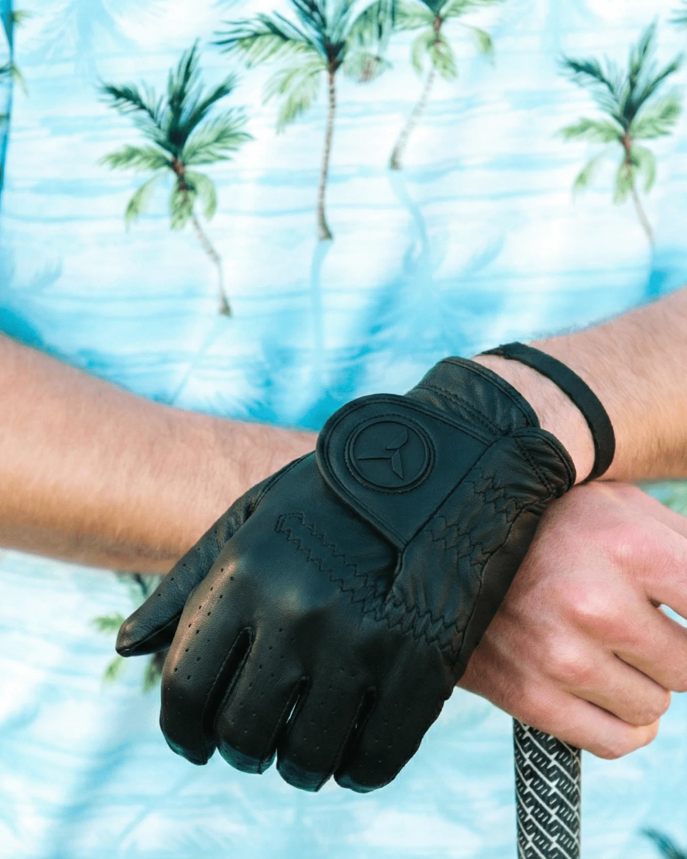Jet Black Golf Glove - Image 3