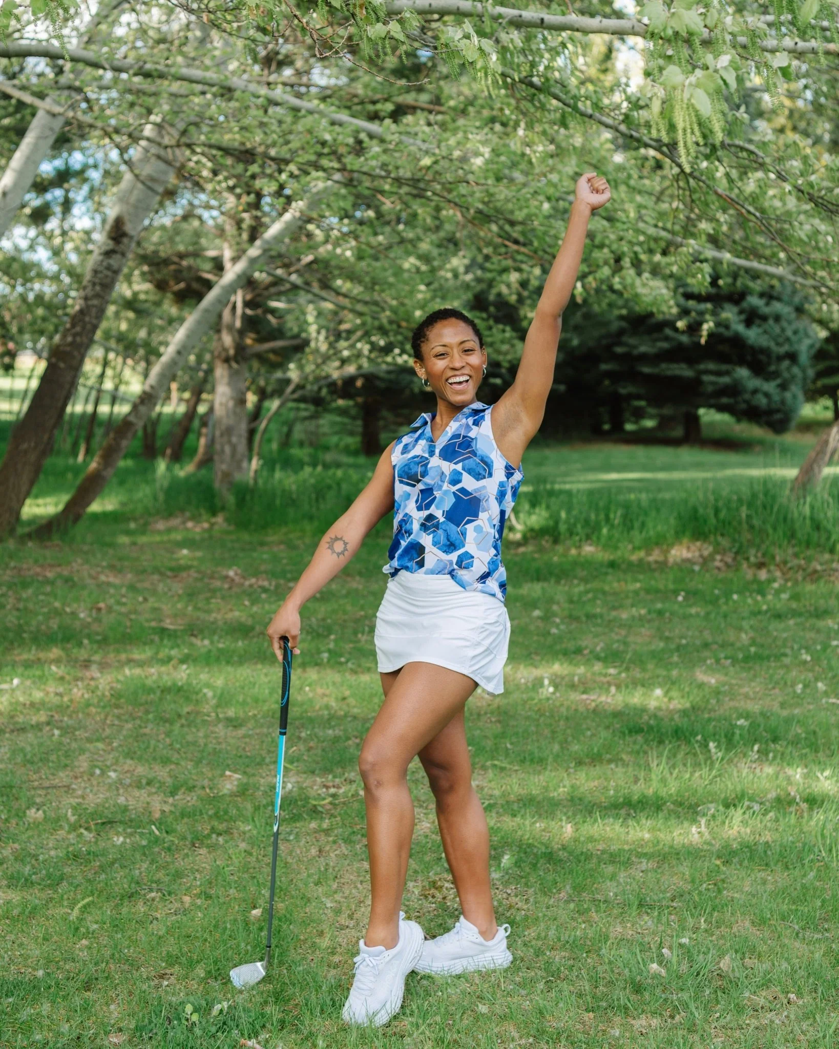 Deep Sea Women's Sleeveless Golf Polo - Image 4